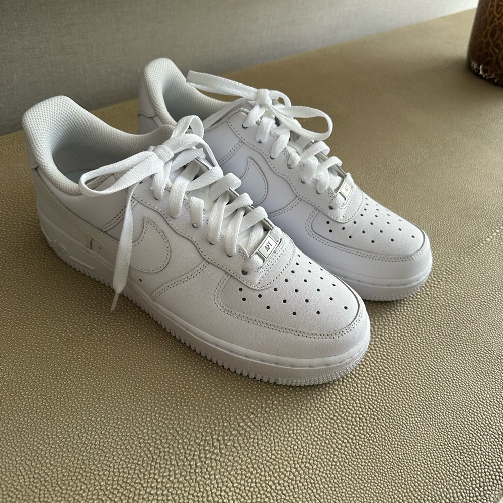 NIKE AIR AFI  SNEAKERS BRAND NEW NEVER WORN